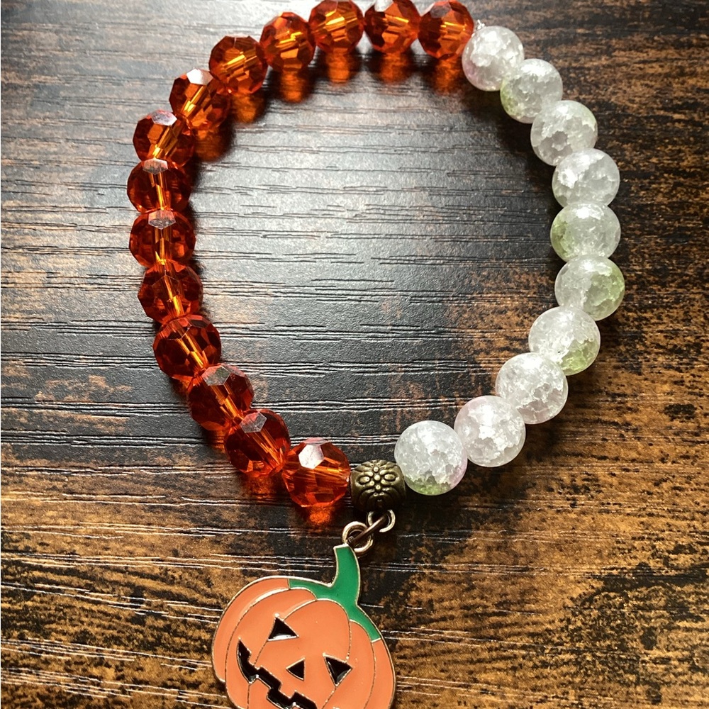 Bracelets - Picture 2 of 8